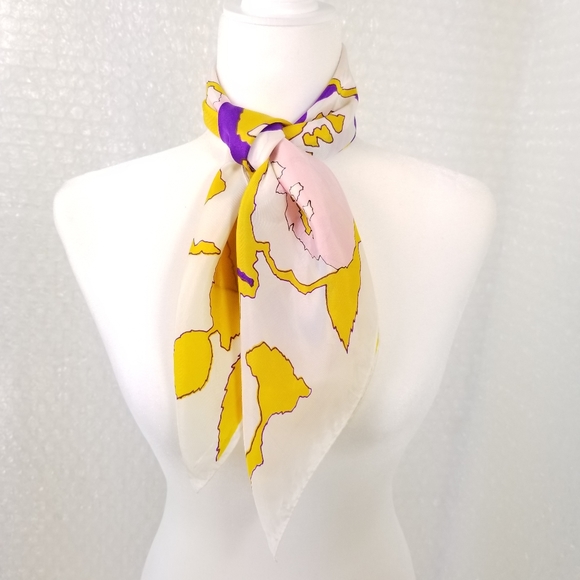 SOLD🌈 1960s Herman Pecker & Co. floral scarf - Picture 7 of 9